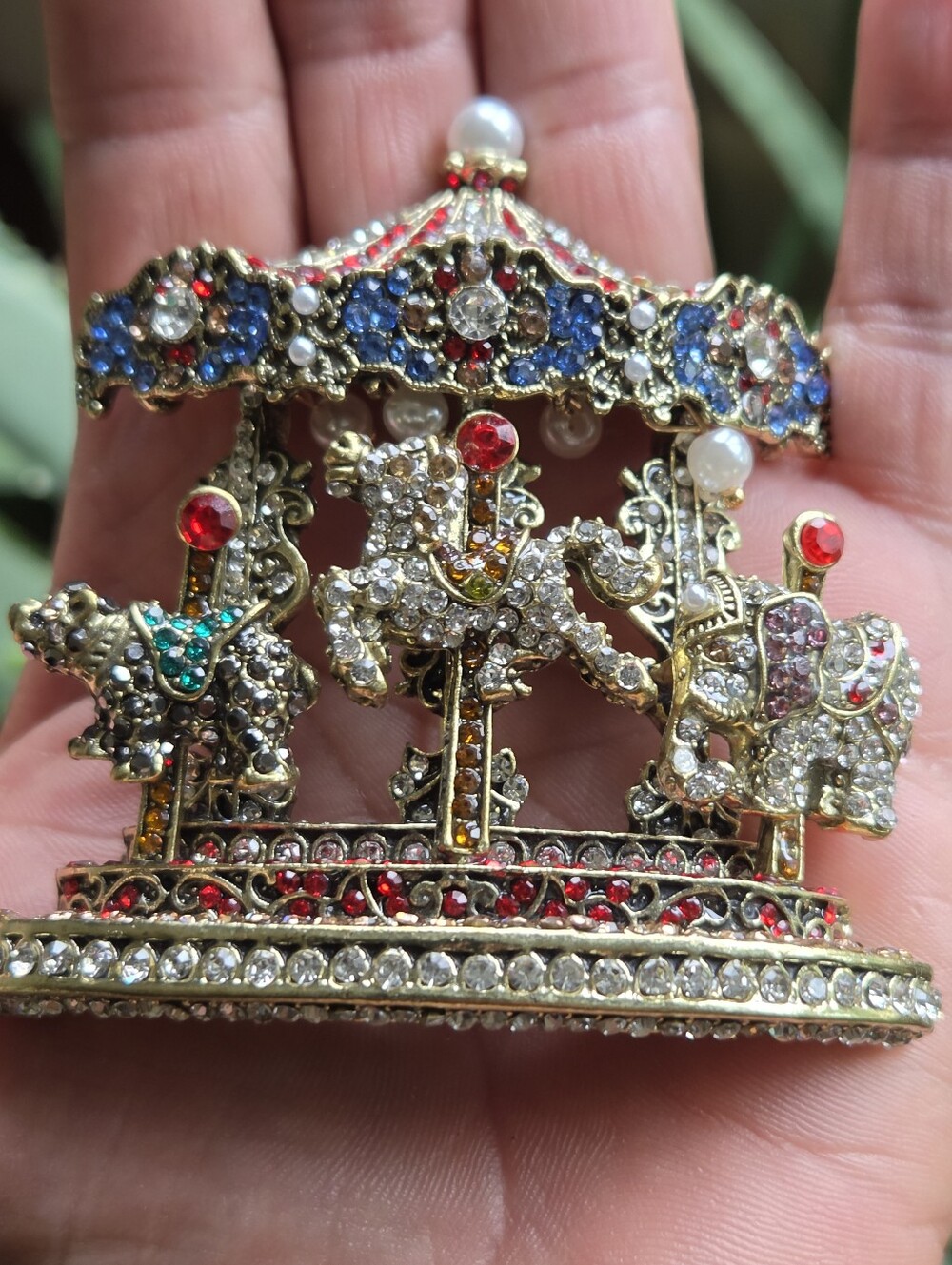 Statement Jeweled Carousel Brooch - Picture 3 of 6